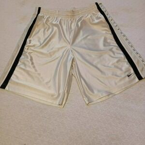 NIKE Men's Large White/Black Polyester Basketball Shorts W/ Pockets